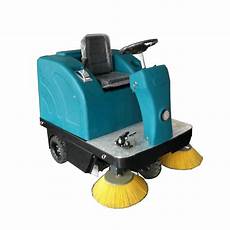 Road Sweeping Machine